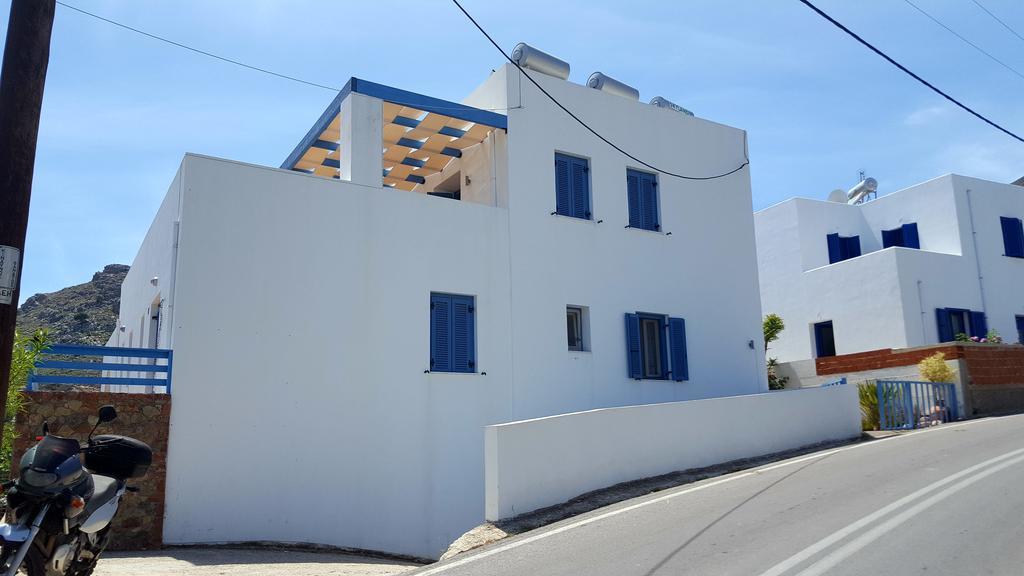Zafeiris Apartments 里瓦的亚 外观 照片